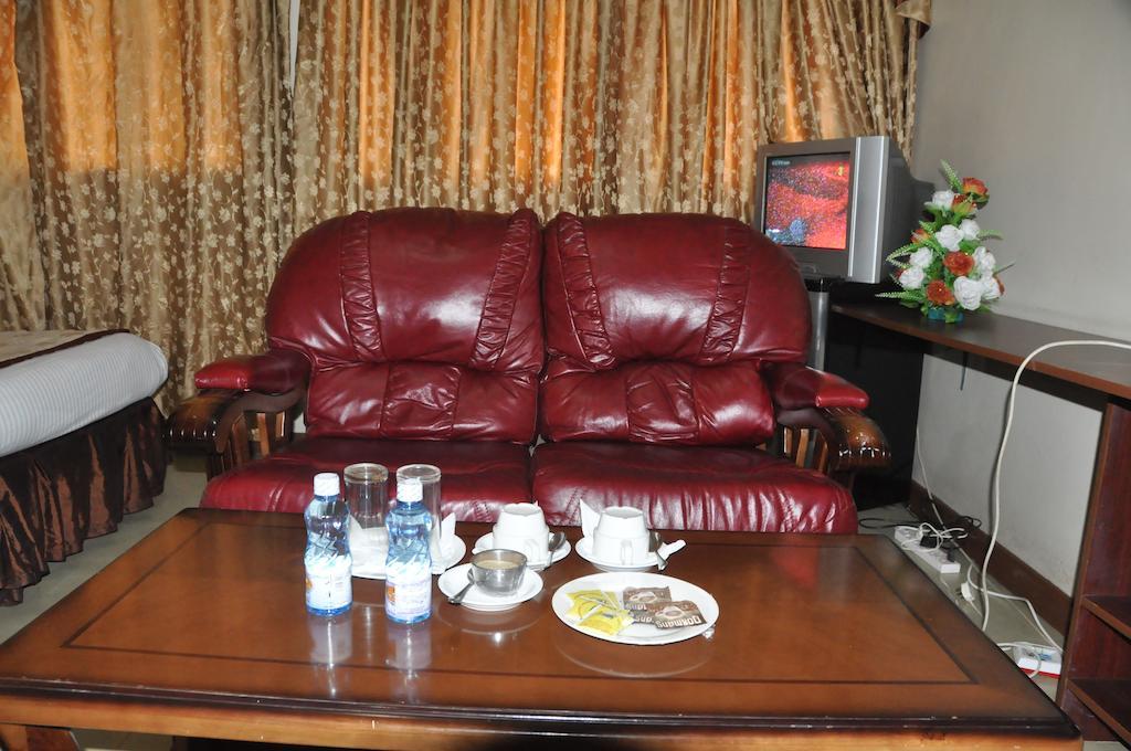 Hotel Central Park Nairobi Bagian luar foto